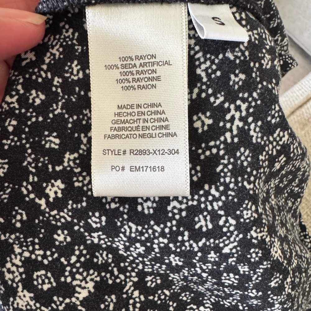 NWOT Anthropologie Cloth and Stone Blouse - Picture 8 of 8